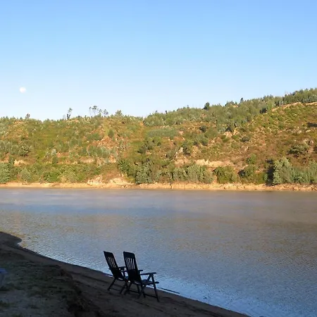 Retiro No Rio Bed & Breakfast *
